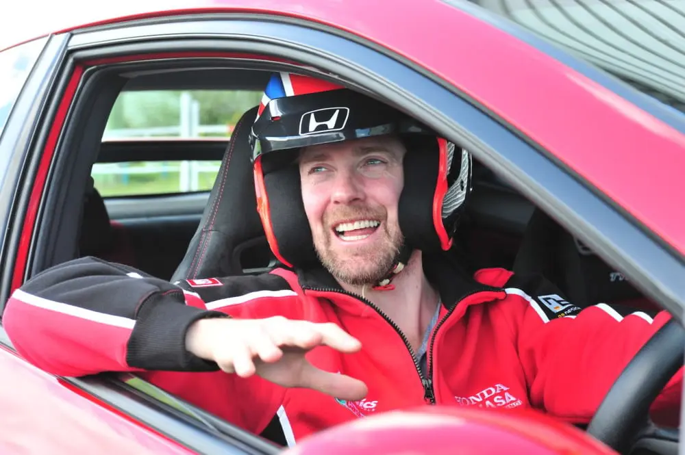 Celebrities Ricky wilson kaiser chief Honda civic type R - Celebrities