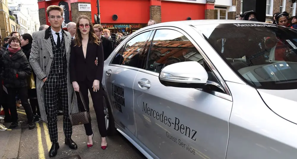 Celebrities 606531745JO042 Mercedes Ben - Celebrities