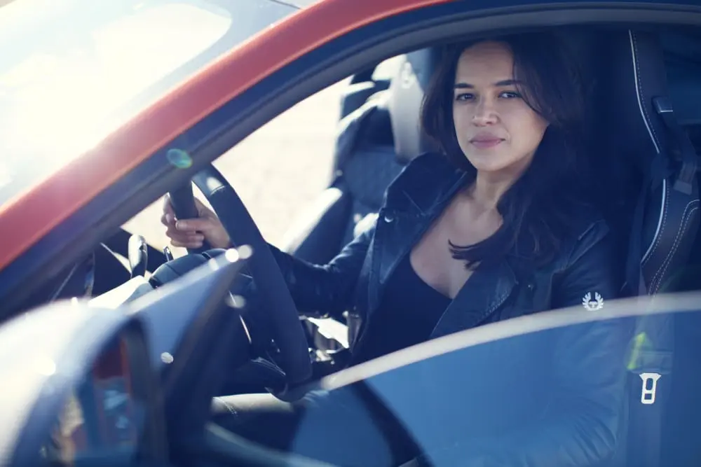 Celebrities JAGUAR F TYPE SVR 200MPH HERO 05 - Celebrities