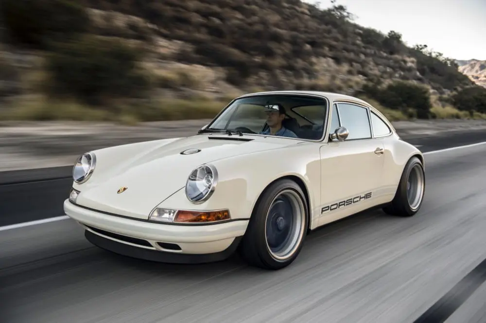 01 singer 911 newcastle - Stories