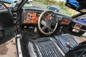 President Trump's Caddy is up for grabs with Exchange & Mart trump limo 8 3131 w960h639 400 300x200 - President Trump's Caddy is up for grabs with Exchange & Mart