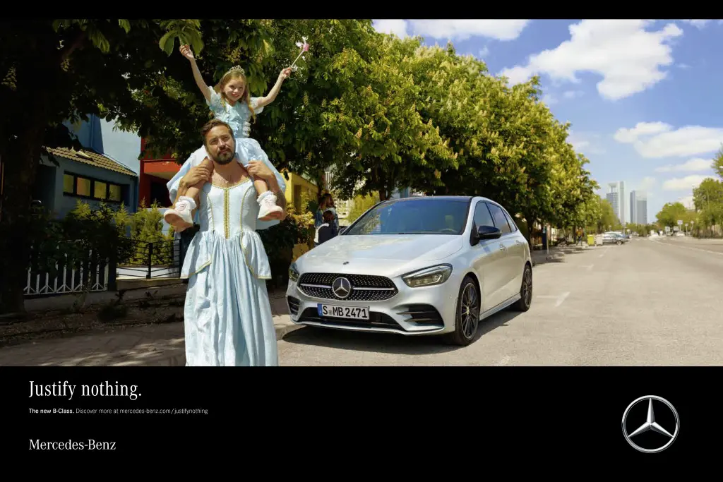 Stories Mercedes crossderesser - Stories