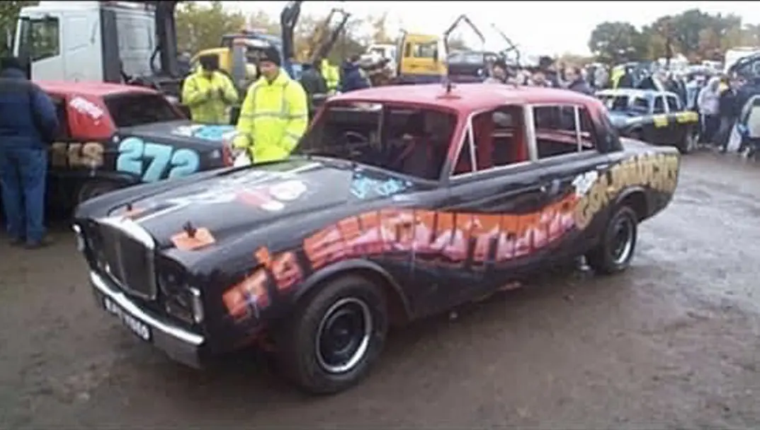 Celebrities Oasis Rolls Royce Banger1 - Celebrities