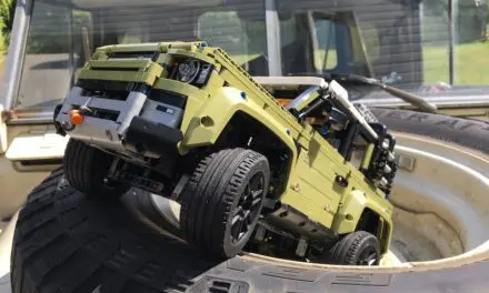 We build a Lego Land Rover