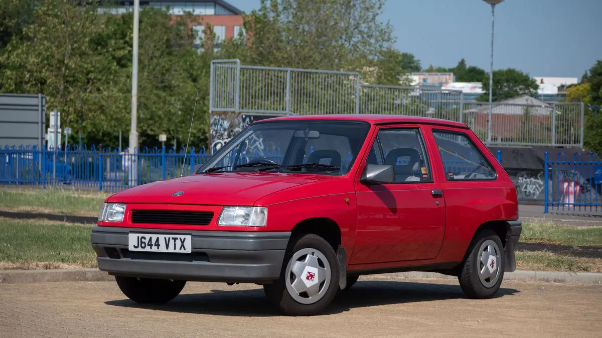 Stories Vauxhall Nova Free car mag - Stories