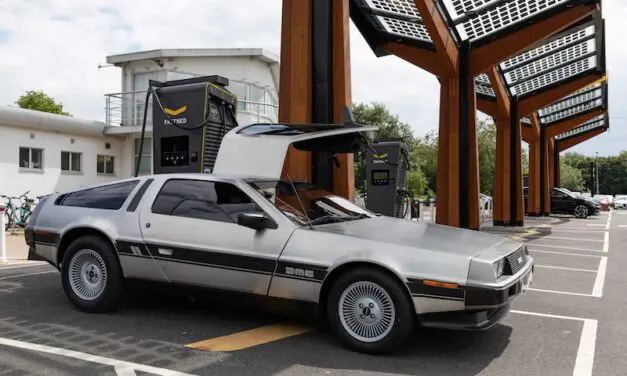 Electrogenic DeLorean needs a decent V8, pictures are nice..