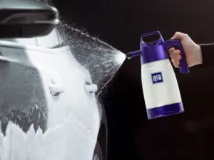 Autoglym Polar Foam Sprayer: A Car Cleaning Game Changer AG Polar Blast 2.5Ltr Feature 284 copy 300x225 - Autoglym Polar Foam Sprayer: A Car Cleaning Game Changer