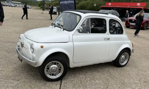 Classic Fiat 500E Yes it has a Battery