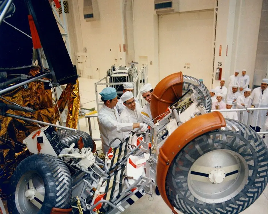 The Lunar Rover by Kiran Parmar main qimg e704102ed4d772b232545045a32c745d c 1 - The Lunar Rover by Kiran Parmar