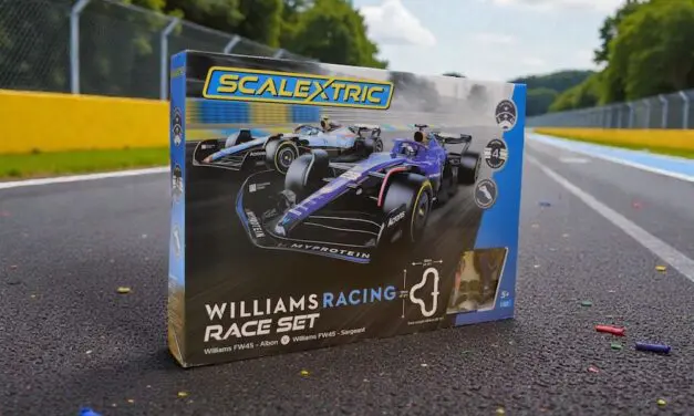 Scalextric Williams Racing Race Set with Kiran Parmar