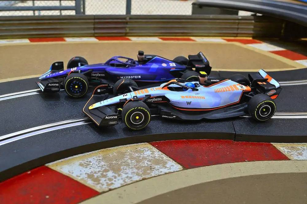 Scalextric Williams Racing Race Set with Kiran Parmar DSC 0035 1 - Scalextric Williams Racing Race Set with Kiran Parmar