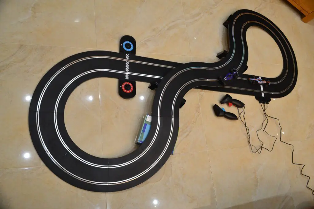 Scalextric Williams Racing Race Set with Kiran Parmar DSC 0072 1024x683 - Scalextric Williams Racing Race Set with Kiran Parmar
