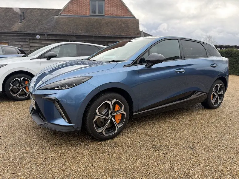 MG4 EV XPower 2026