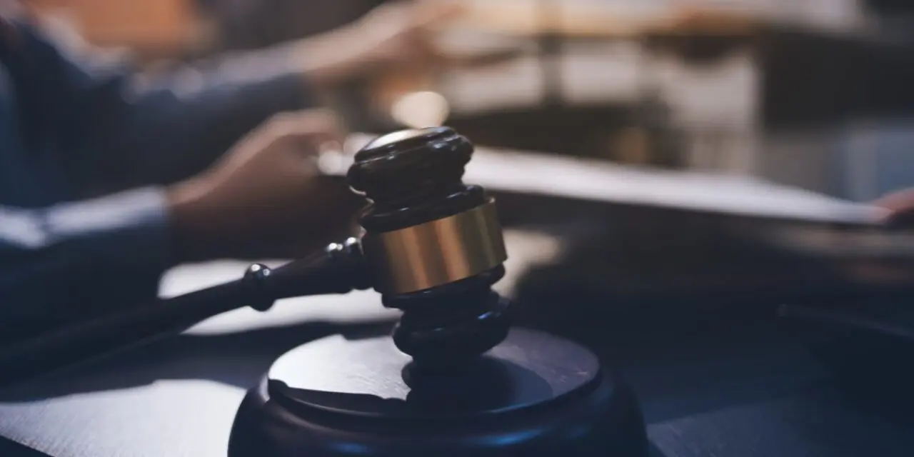 How Law Firms Help Blue-Collar Workers With Insurance Coordination After a Car Accident