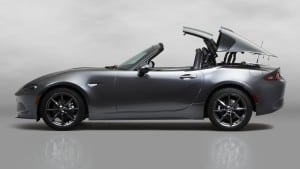 11Mazda MX 5RF showmodel Side movement white 300x169 - Mazda MX-5 Gets Super Funky Roof