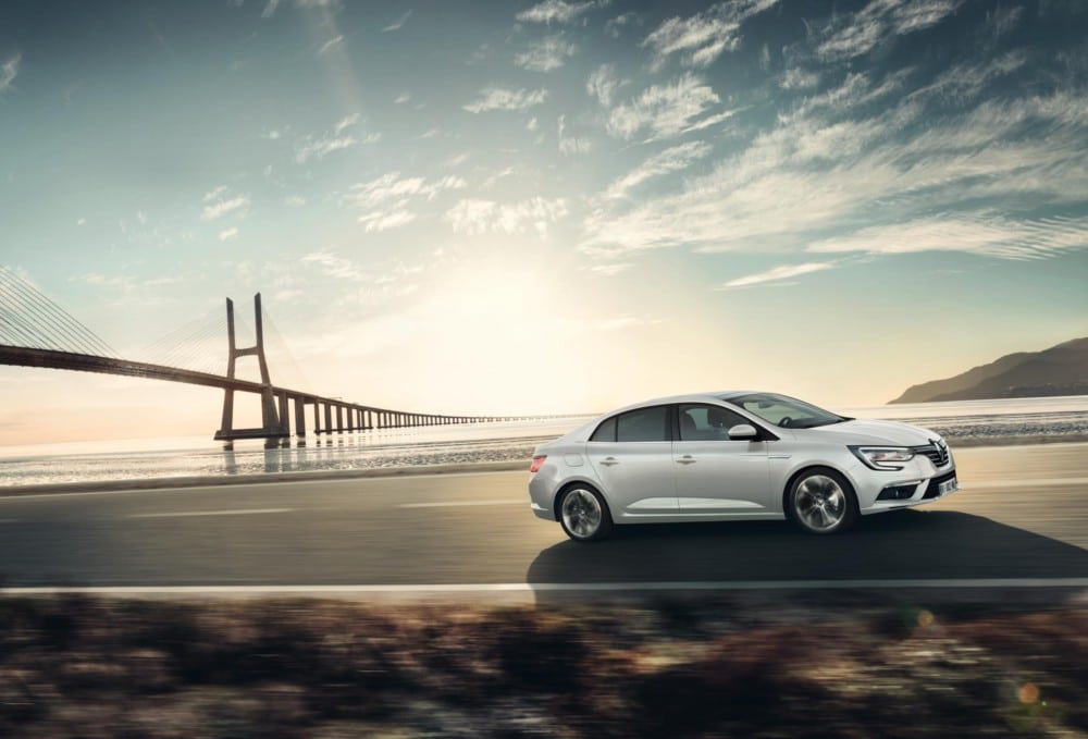 Stories THE MÉGANE FAMILY IS EXTENDED WITH THE ARRIVAL OF ALL NEW MÉGANE GRAND COUPE EMBARGO 09h00 UK 120716 3 - Stories