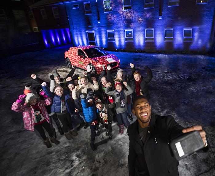 ANTHONY JOSHUA LIGHTS UP CHRISTMAS FOR NSPCC CHILDREN