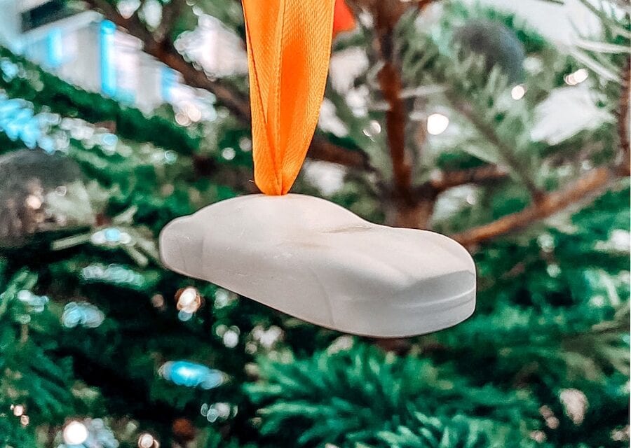 CALLUM creates a Christmas special with zirconia ceramic 3D printed car bauble