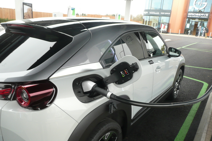 Switching to an electric vehicle: Ways you need to adapt