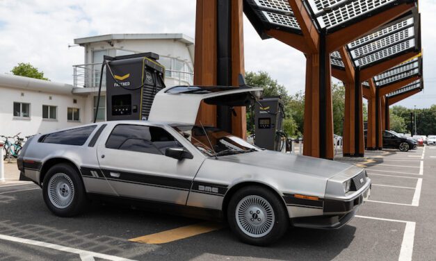 Electrogenic DeLorean needs a decent V8, pictures are nice..