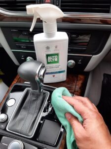 autogylm centre console 225x300 - Autoglym Interior Cleaner & Sanitiser