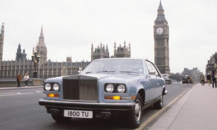 THE ROLLS-ROYCE CAMARGUE
