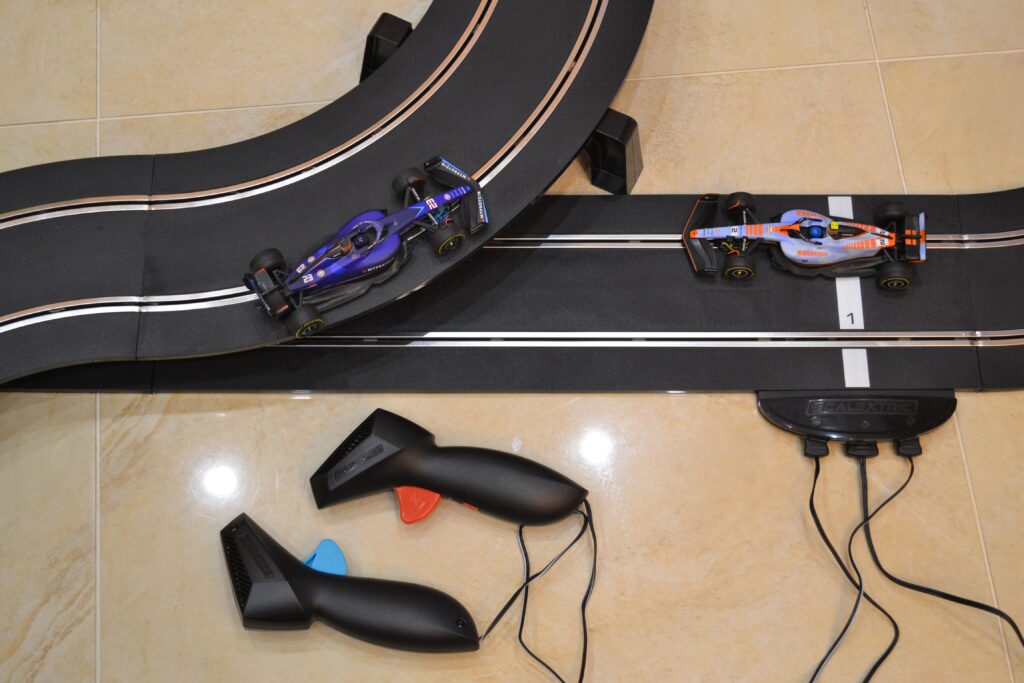 Scalextric Williams Racing Race Set with Kiran Parmar DSC 0076 1024x683 - Scalextric Williams Racing Race Set with Kiran Parmar