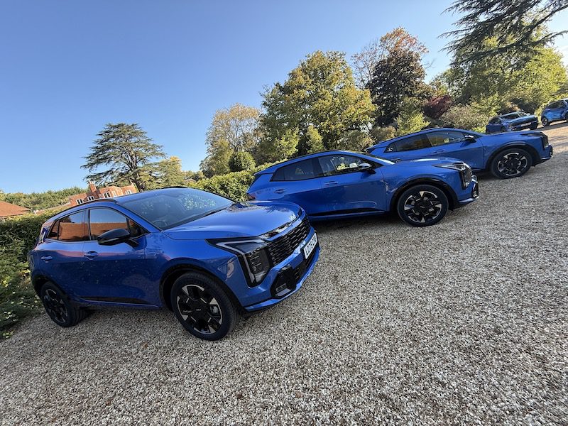 2025 Kia Sportage – Hybrid vs Petrol Manual