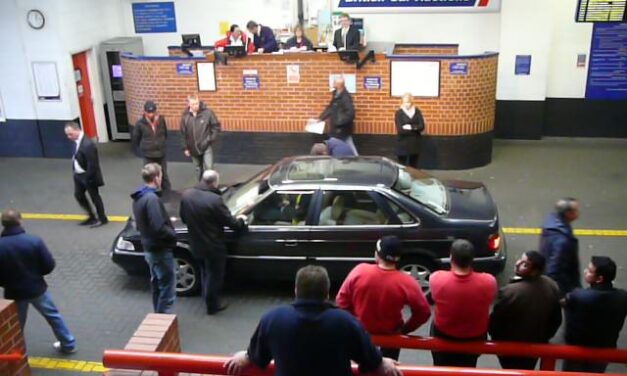 Why Should You Attend Car Auctions?