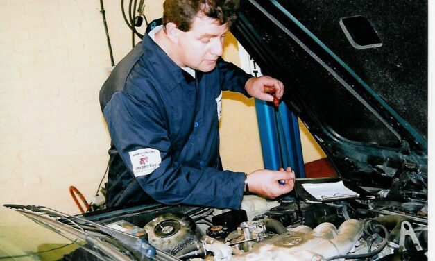 When Should You Book a Car Service? The Warning Signs to Watch For