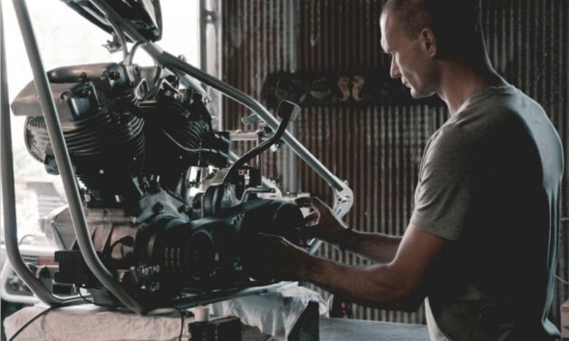 How DIY Mechanics Can Build the Ultimate Home Garage